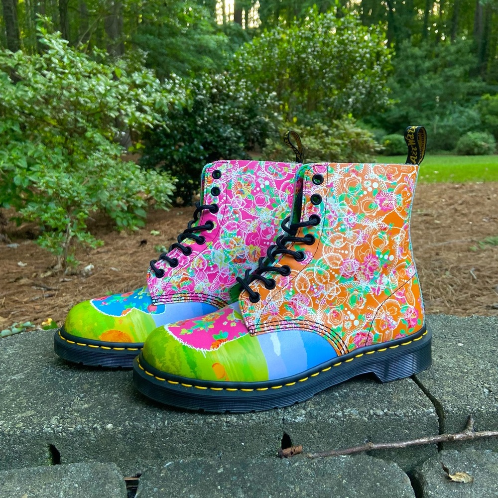 ✨RARE✨ Floral Colorful Dr. Martens Boots